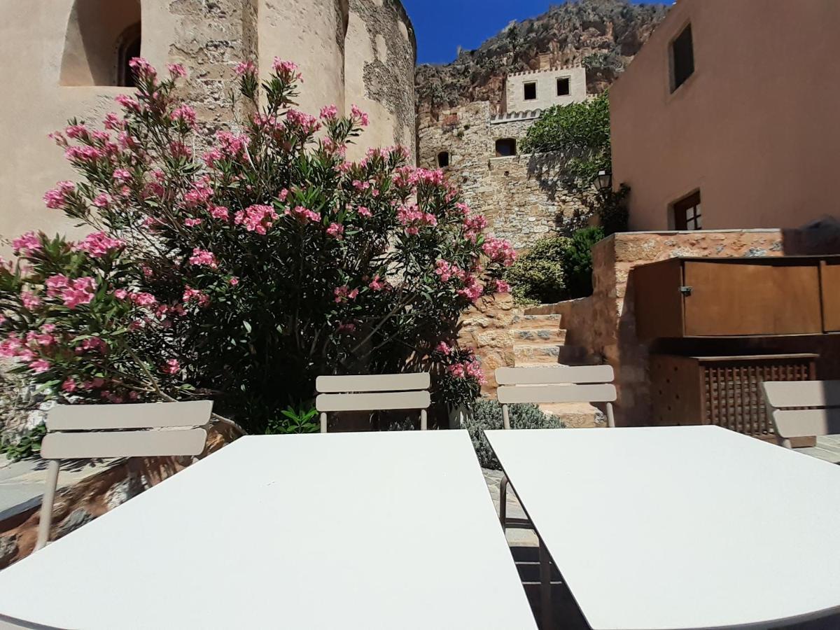 House In The Castle Apartment Monemvasia Exterior photo